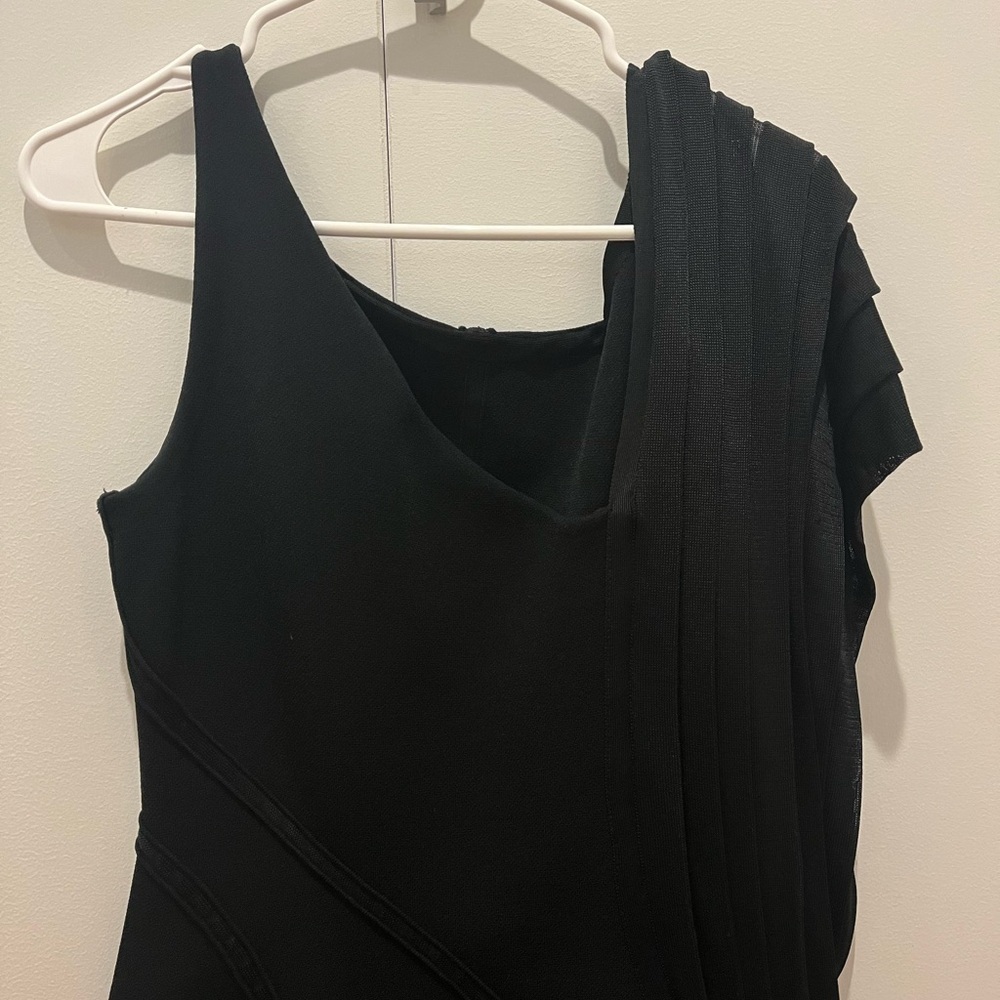 Beautifully structured black mini asymmetrical dress Zac Posen - Picture 9 of 17